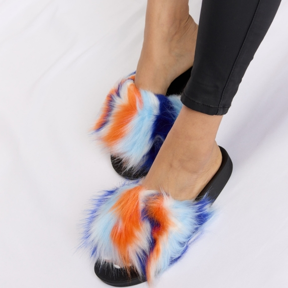 Vida Furry Open-Toe Sandals - Picture 4 of 7